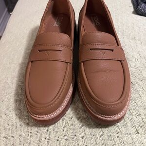 Toms Brown Leather Slip-On Loafers with Penny Keeper